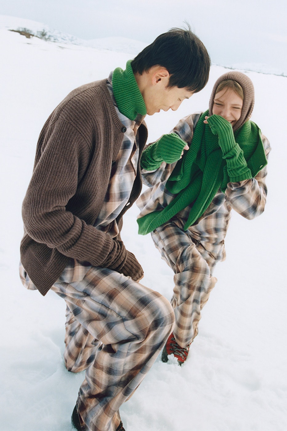이번 주 놓치지 말아야 할 신제품 발매 8선 palace skateboards gentle monster maison margiela nike albino & preto WHOOP sr_a auralee tekla bape by kazuki kuraishi f.c.real bristol kojima productions