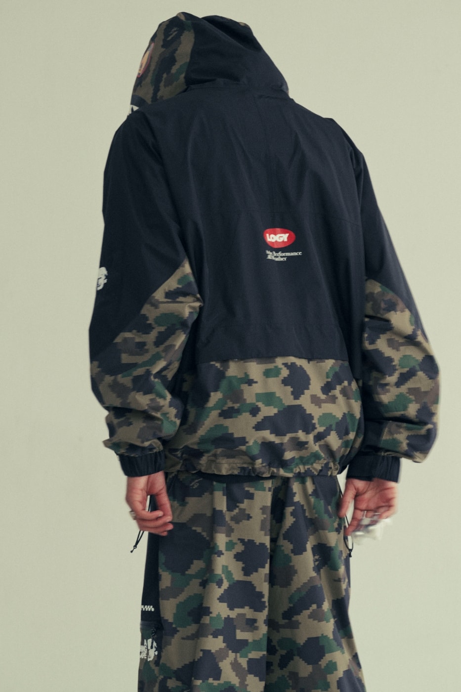 이번 주 놓치지 말아야 할 신제품 발매 8선 palace skateboards gentle monster maison margiela nike albino & preto WHOOP sr_a auralee tekla bape by kazuki kuraishi f.c.real bristol kojima productions