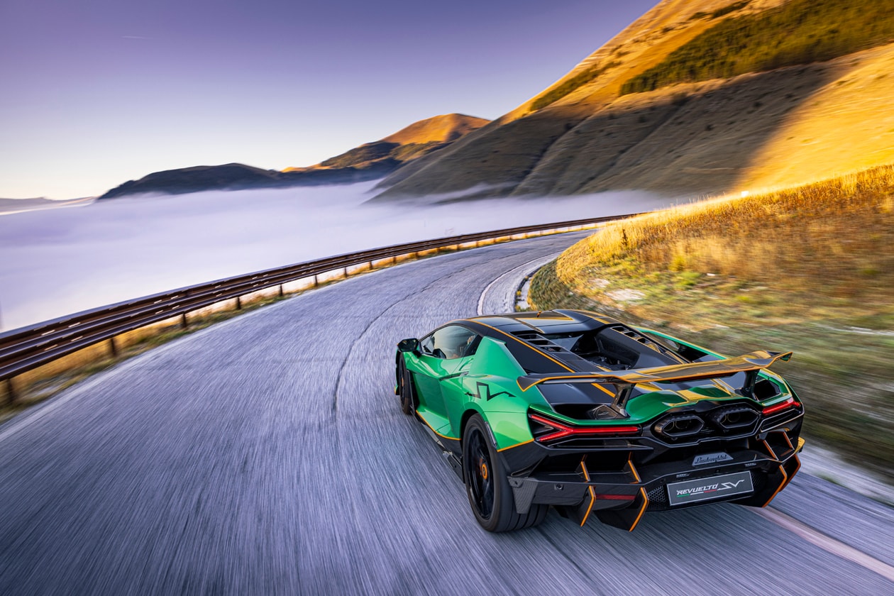 Lamborghini Revuelto SV Is the Smartest Hardcore Track Car