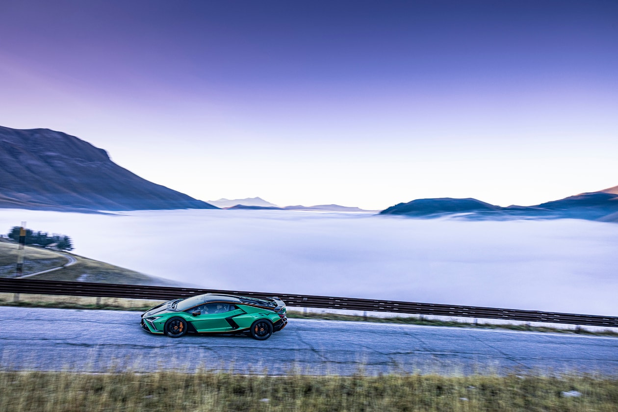 Lamborghini Revuelto SV Is the Smartest Hardcore Track Car