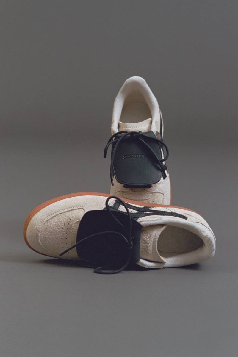 SOSHIOTSUKI ASICS SKYHAND OG Oatmeal/Black 1203A452-250 Collaboration Release Info 