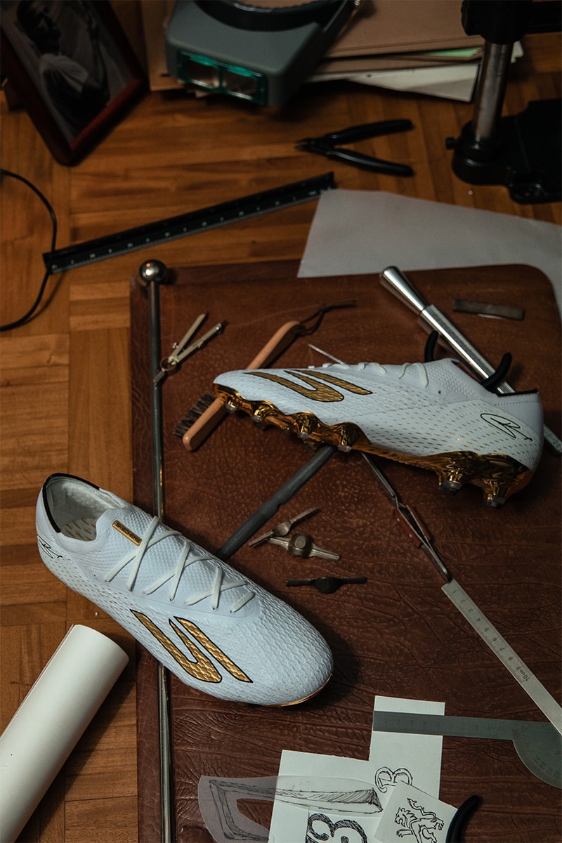skechers harry kane ballon d'or football soccer gold limited edition signet ring boots footwear shoes hypebeast sports sport