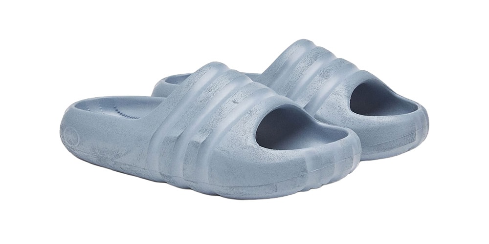 adidas BadBo Stone Slides “Blue,” “Yellow” Official Images The signature line’s first slip-on is reportedly set to land…