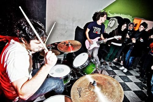 Weekends - Raingirls (Short Version)