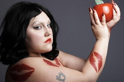 Beth Ditto featuring Simian Mobile Disco – Open Heart Surgery