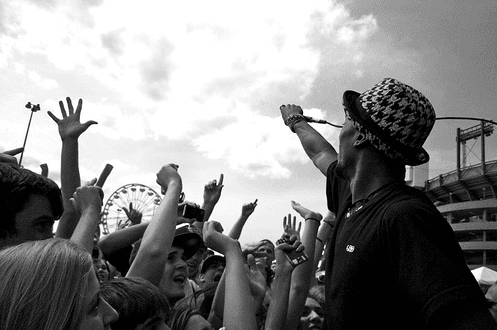 B.o.B. - Make It Rain (Remix)