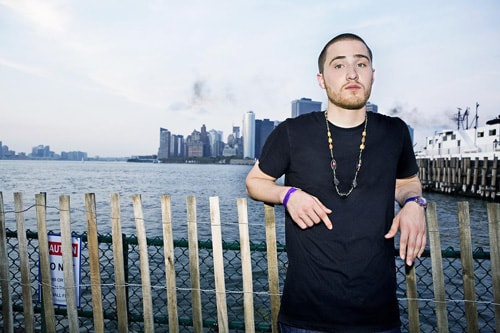 Mike Posner featuring Lil Wayne - Bow Chicka (Remix)