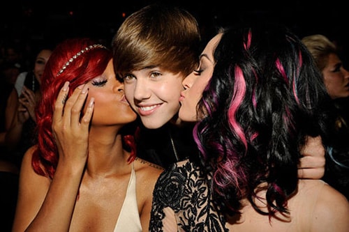 Justin Bieber featuring Tyga - Stuck in the Moment (Remix)