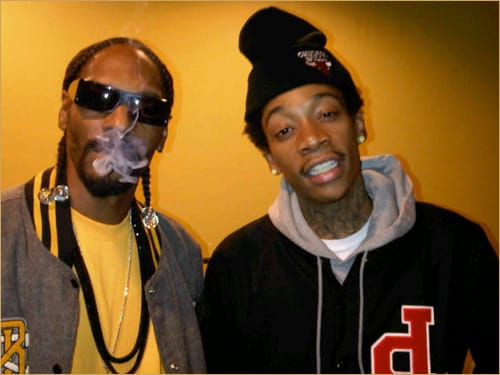 Snoop Dogg featuring Wiz Khalifa - Young, Wild & Free
