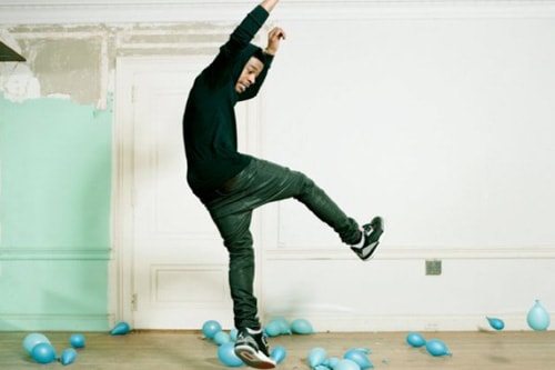 Travis Barker featuring KiD CuDi - Cool Head