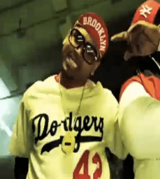 Chris Brown featuring Busta Rhymes & Lil Wayne - Look At Me Now