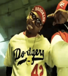 Chris Brown featuring Busta Rhymes & Lil Wayne - Look At Me Now