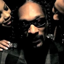 Snoop Dogg featuring Young Jeezy & E-40 - My Fucn House