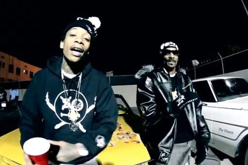 Snoop Dogg featuring Wiz Khalifa - This Weed Iz Mine