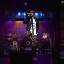 Lupe Fiasco - The Show Goes On (Live on Letterman)