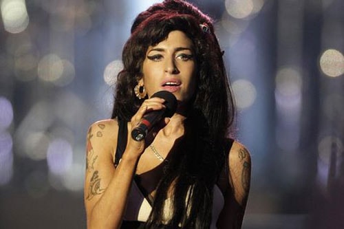 Amy Winehouse Checks In for More Rehab