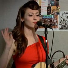 Karmin featuring ?uestlove - Super Bass (Nicki Minaj Cover)