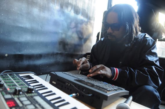 DāM-FunK - Kaint Let 'Em Change Me (No!) (Unreleased)