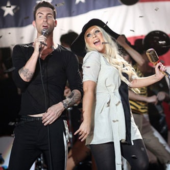 Maroon 5 featuring Christina Aguilera - Moves Like Jagger