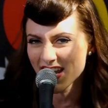 Skylar Grey & Karmin - I Need a Doctor (Special Billboard Lollapalooza Performance)