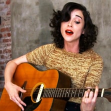 St. Vincent – Tango Till They’re Sore (Tom Waits Cover)