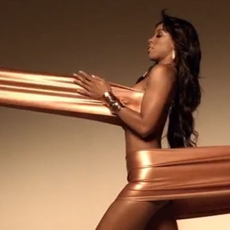 Kelly Rowland featuring Big Sean - Lay It On Me