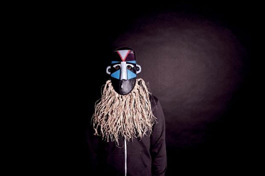 SBTRKT featuring Sampha - Hold On (Siavash Cold As Ice Remix)