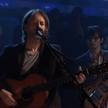 Radiohead's Thom Yorke & Jonny Greenwood - Give Up the Ghost (Live on Fallon)