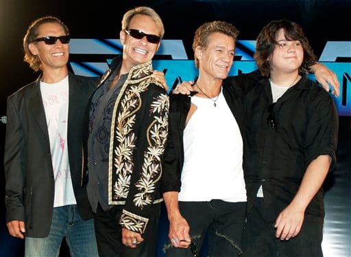 Van Halen to sign with Interscope Records