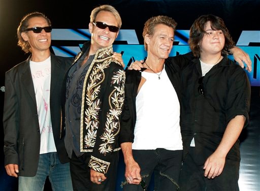 Van Halen to sign with Interscope Records