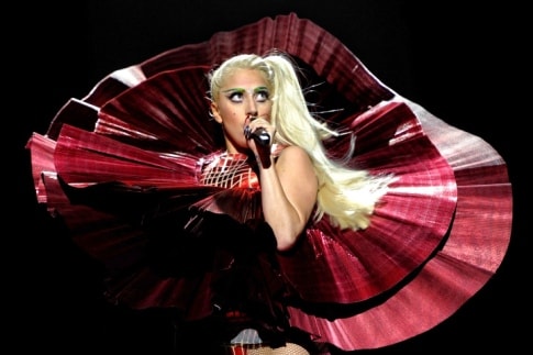 Lady Gaga and Justin Bieber dominate 2011 MTV Europe Music Awards