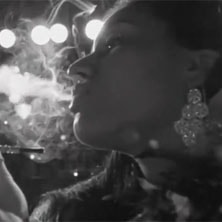 T-Pain featuring Tay Dizm - Never Leave Her