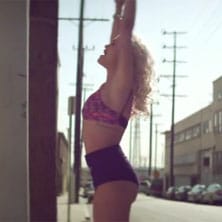 DJ Fresh featuring Rita Ora - Hot Right Now