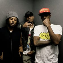 Pac Div featuring J-Doe & Lonny Bureal - Moment