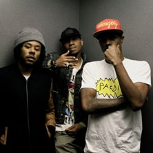 Pac Div featuring J-Doe & Lonny Bureal - Moment