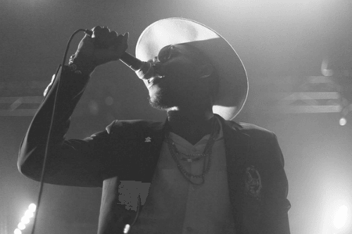 Theophilus London - I Stand Alone (Skream Remix)