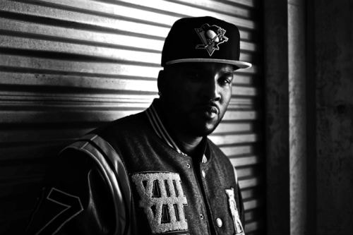 Young Jeezy featuring Jill Scott - Trapped