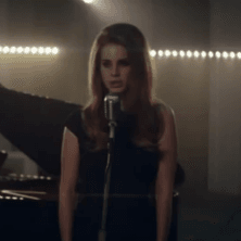 Lana Del Rey performs "Video Games" in London 