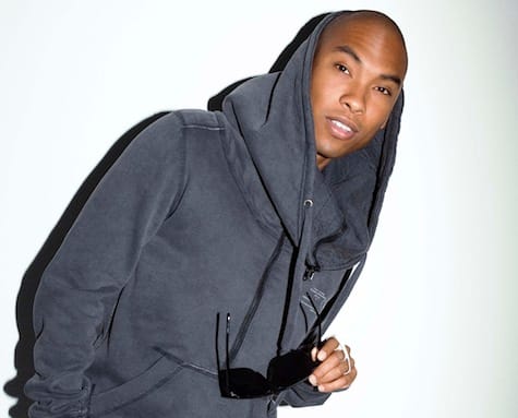 Miguel "Checks-In" with MTV 