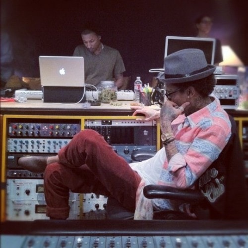 Pharrell in the studio with Kendrick Lamar, Busta Rhymes, Mac Miller & Wiz Khalifa