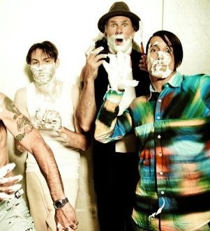 Sleigh Bells, Santigold & Little Dragon to tour with Red Hot Chili Peppers