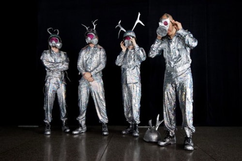 Apparatjik featuring Pharrell - Do It Myself