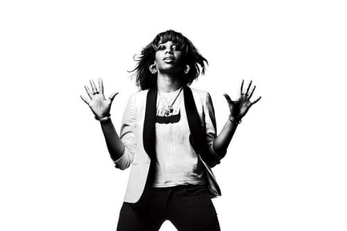 Santigold creator. Сантиголд. Santigold feat Karen o go. Go! Feat Karen o. Обложка l.e.s. artistes. Santigold.