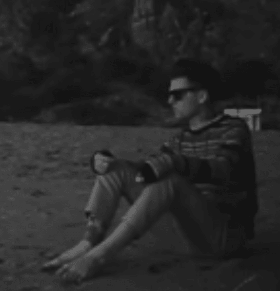 The Neighbourhood - Sweater Weather