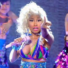 Nicki Minaj - Starships (Live on American Idol)