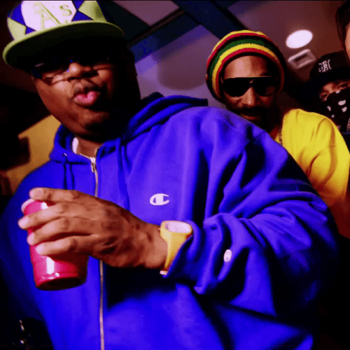 E-40 featuring Snoop Dogg, Daz, Kurupt & Kokane - What You Smokin