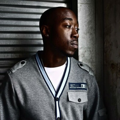 Freddie Gibbs featuring Young Jeezy & T.I. - Pull Up