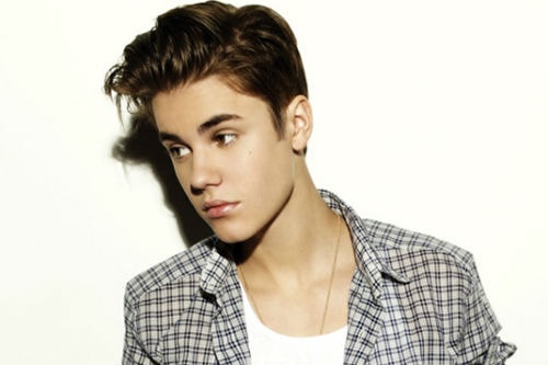 Justin Bieber breaks Rihanna's VEVO record