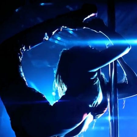 R. Kelly featuring DJ Khaled & Ace Hood - It's On 