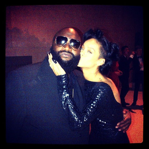 Rick Ross featuring Rihanna - Cake (Remix)